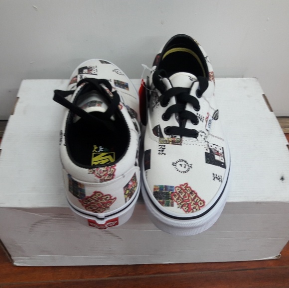 Vans - Picture 2 of 3